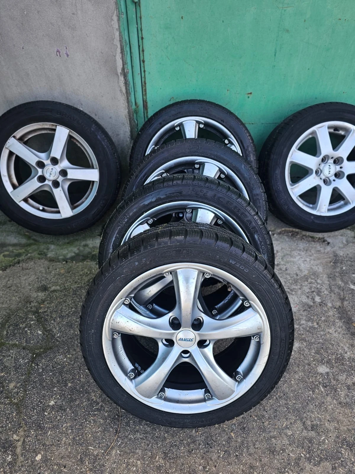 ���� � ������ 215/70R16 | Mobile.bg � ����������� 1