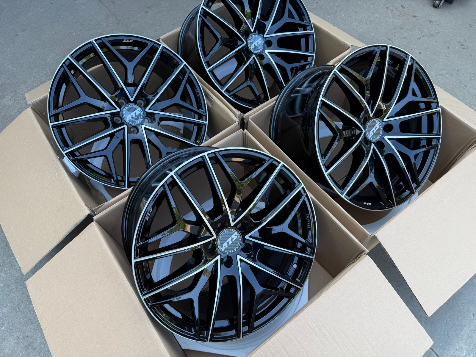 ������ | Mobile.bg � ����������� 4