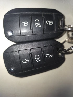 Peugeot 208 1400, снимка 17