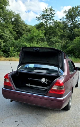 Mercedes-Benz C 180, снимка 6