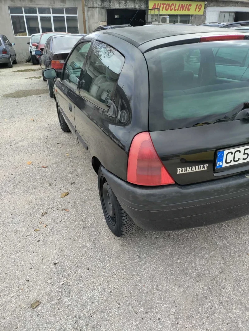 Renault Clio, снимка 5 - Автомобили и джипове - 52250316