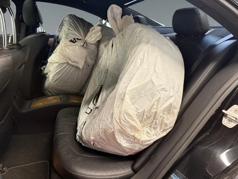 Mercedes-Benz CLS 400 PARKASSIST* 360* М.ТОЧКА* ПОДГРЕВ, снимка 12 - Автомобили и джипове - 52448538