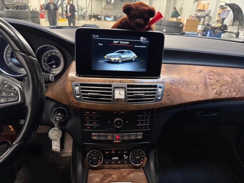 Mercedes-Benz CLS 400 PARKASSIST* 360* М.ТОЧКА* ПОДГРЕВ, снимка 17 - Автомобили и джипове - 52448538