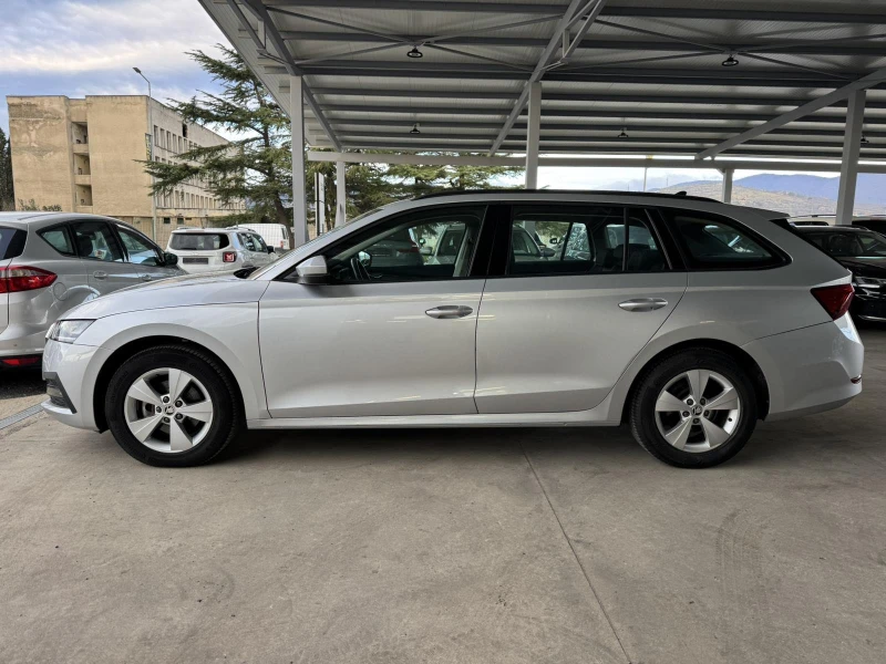 Skoda Octavia 2.0 TDI* 150ps* 170хл.км* DISTR* НАВИ* КАМЕРА, снимка 2 - Автомобили и джипове - 52571254