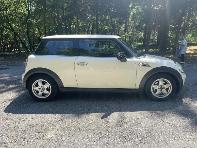 Mini One, снимка 4 - Автомобили и джипове - 52666675