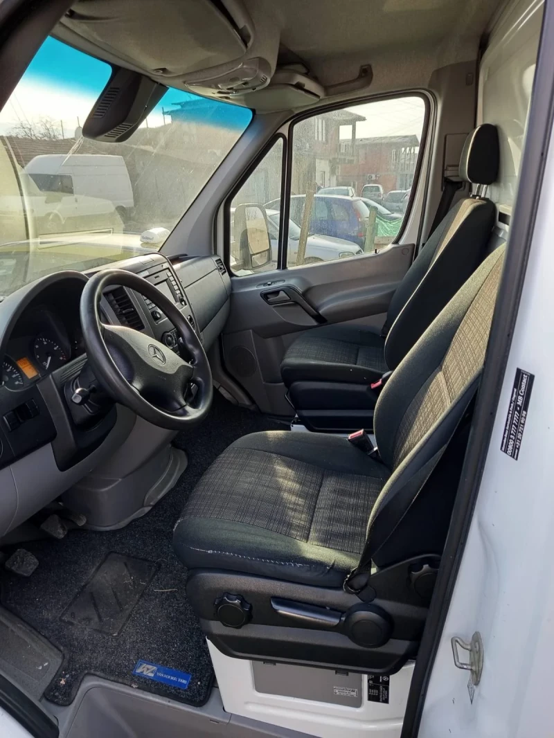 Mercedes-Benz 220, снимка 6 - Автомобили и джипове - 52844556