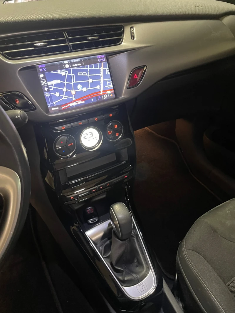 Citroen DS3 1.2i Automatic , снимка 13 - Автомобили и джипове - 53003030