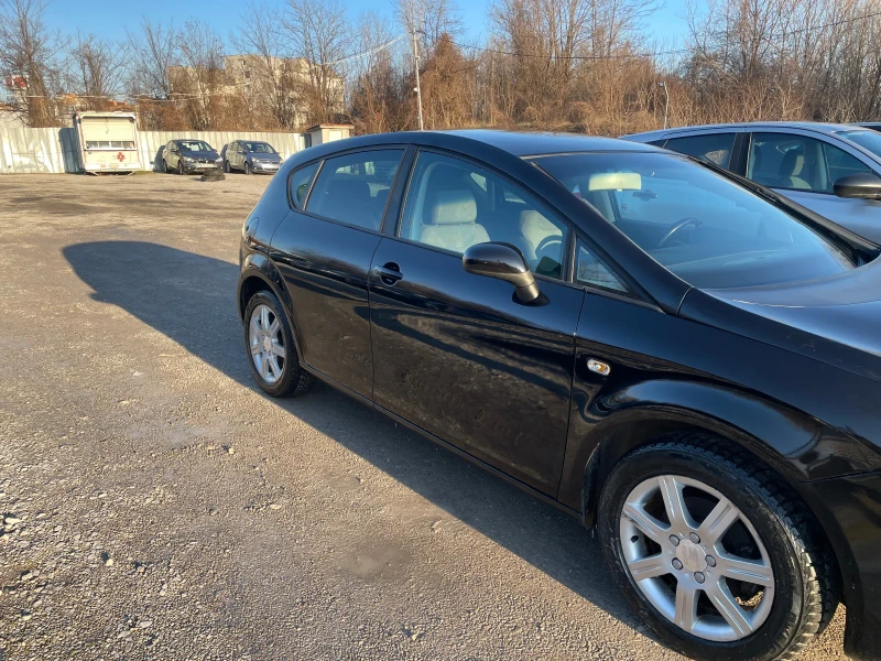 Seat Leon 1.6 BENZIN , ПАРКТРОНИК, снимка 6 - Автомобили и джипове - 53154718