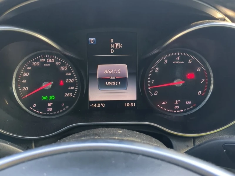 Mercedes-Benz C 400 CARFAX, снимка 9 - Автомобили и джипове - 53467981