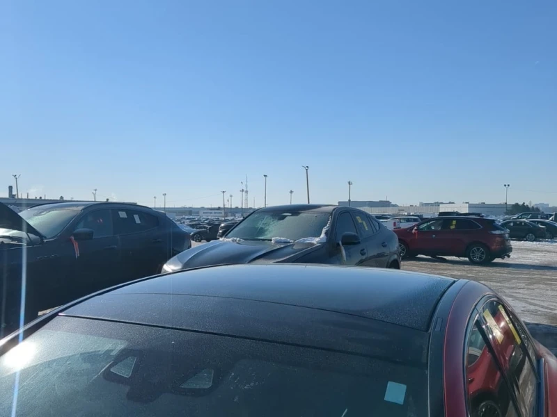 Mercedes-Benz C 400 CARFAX, снимка 15 - Автомобили и джипове - 53467981