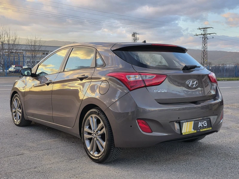 Hyundai I30 1.6CRDI EURO6 1 СОБСТВЕНИК, снимка 6 - Автомобили и джипове - 53528330
