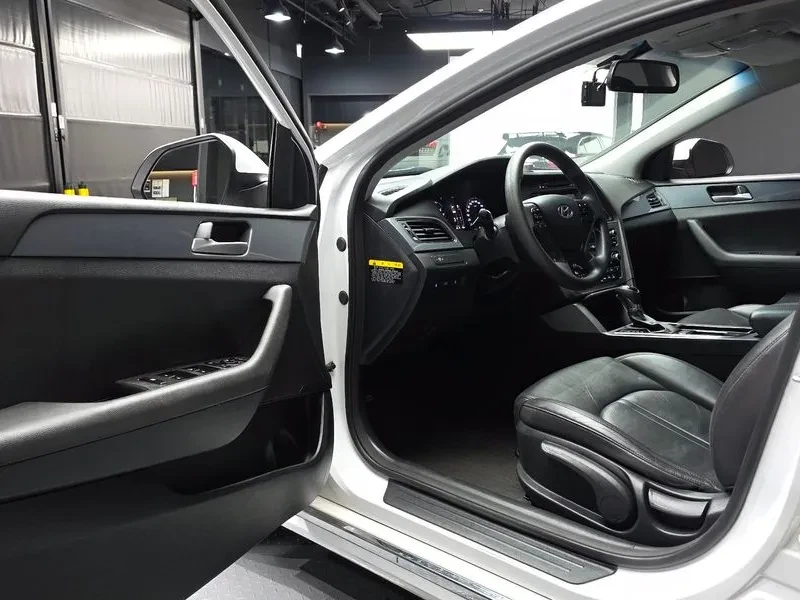 Hyundai Sonata Hybrid 2.0 Hev Smart, снимка 9 - Автомобили и джипове - 56702600