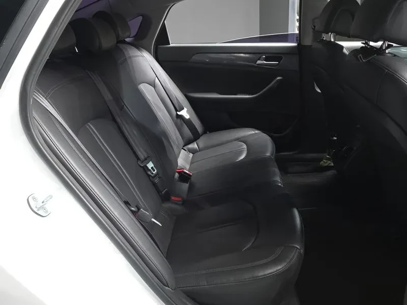 Hyundai Sonata Hybrid 2.0 Hev Smart, снимка 11 - Автомобили и джипове - 56702600