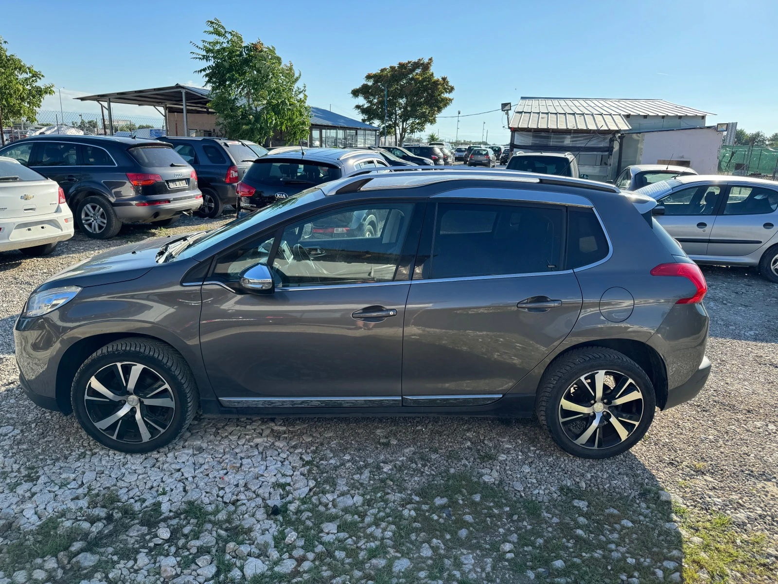 Peugeot 2008 1.6HDI-NAVI-LED-KAMERA - изображение 4