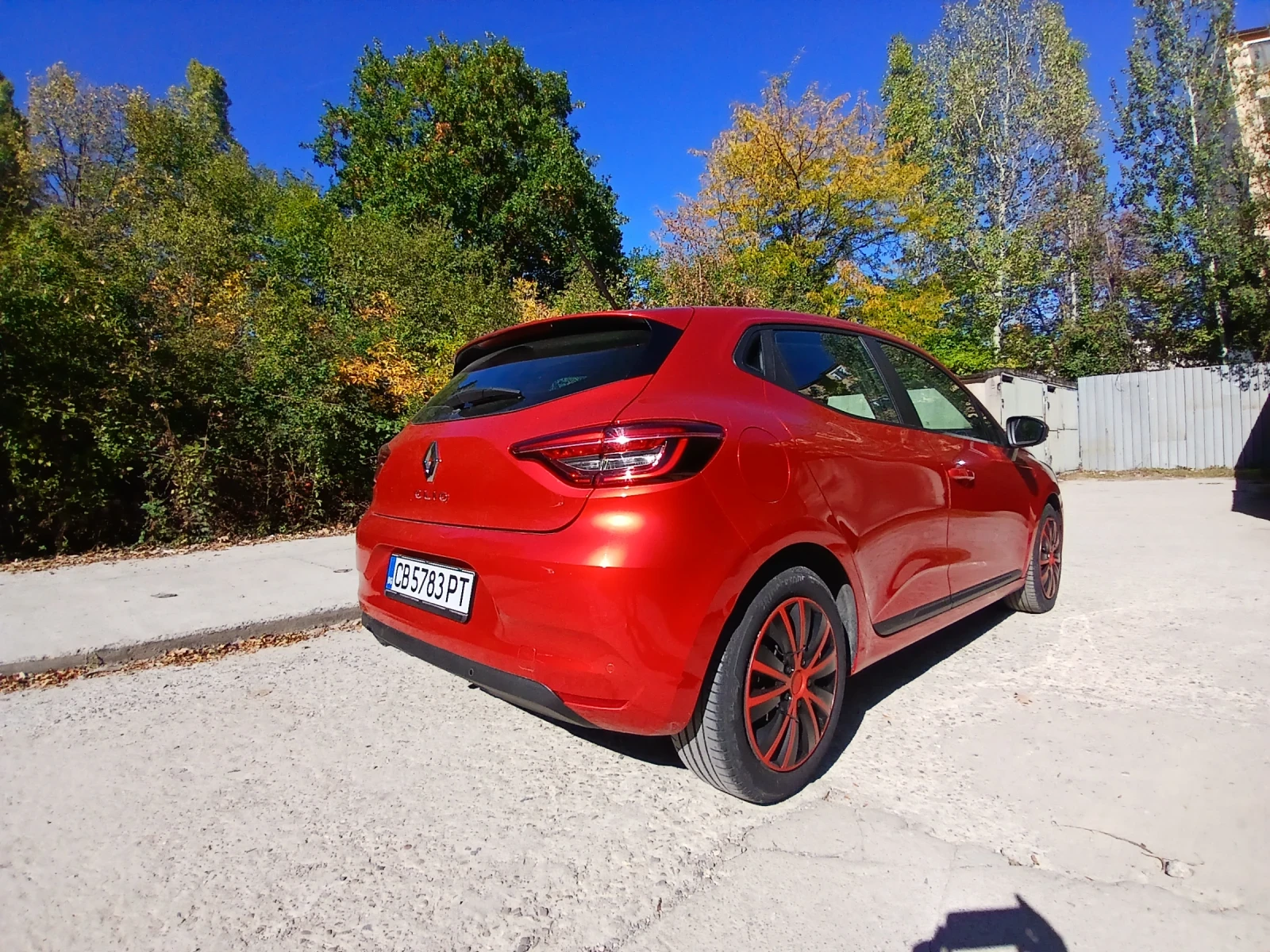 Renault Clio 1.5 dCi - изображение 8