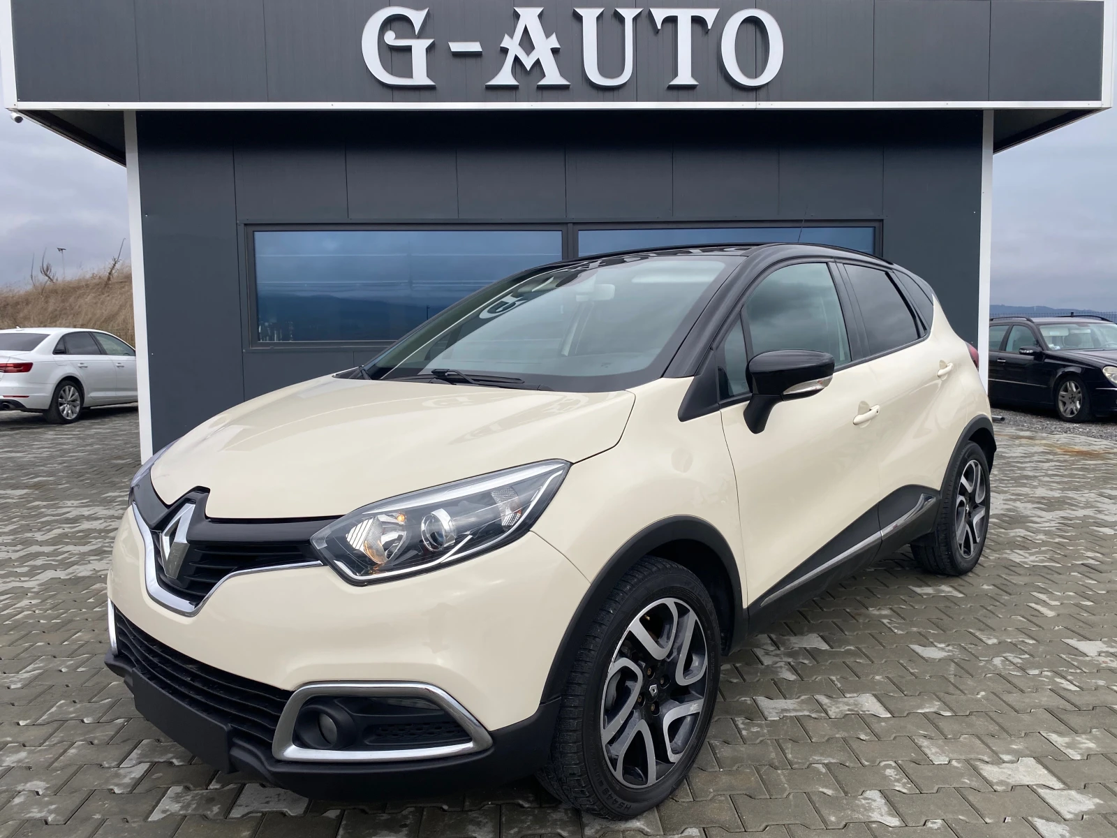 Renault Captur 1.5cdi Автоматик !!! Собствен лизинг !!! - [1] 