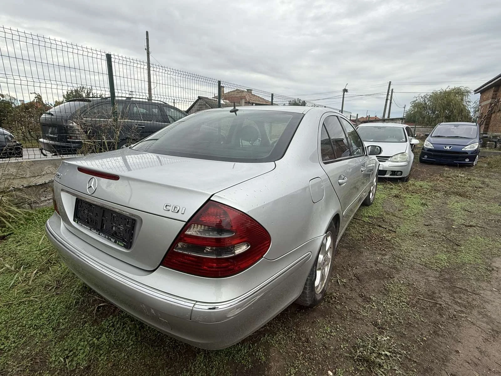 Mercedes-Benz E 220 CDI 150hp-AUTOMATIC-ELEGANCE-Clima-TipTop | Mobile.bg — изображение 3