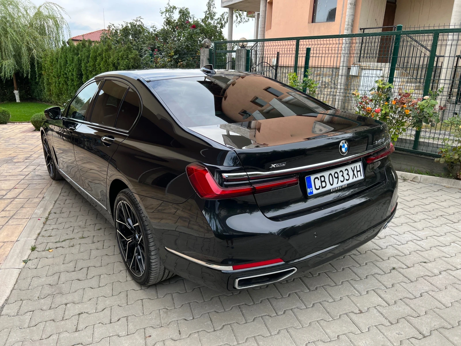 BMW 740  - изображение 2