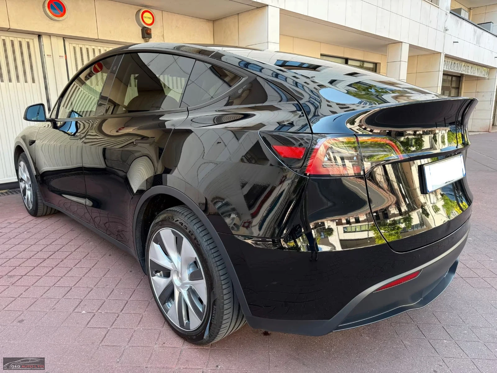 Tesla Model Y LONG-RANGE/AWD/514HP/PANO/MEMORY/LED/NAVI/290f - изображение 2
