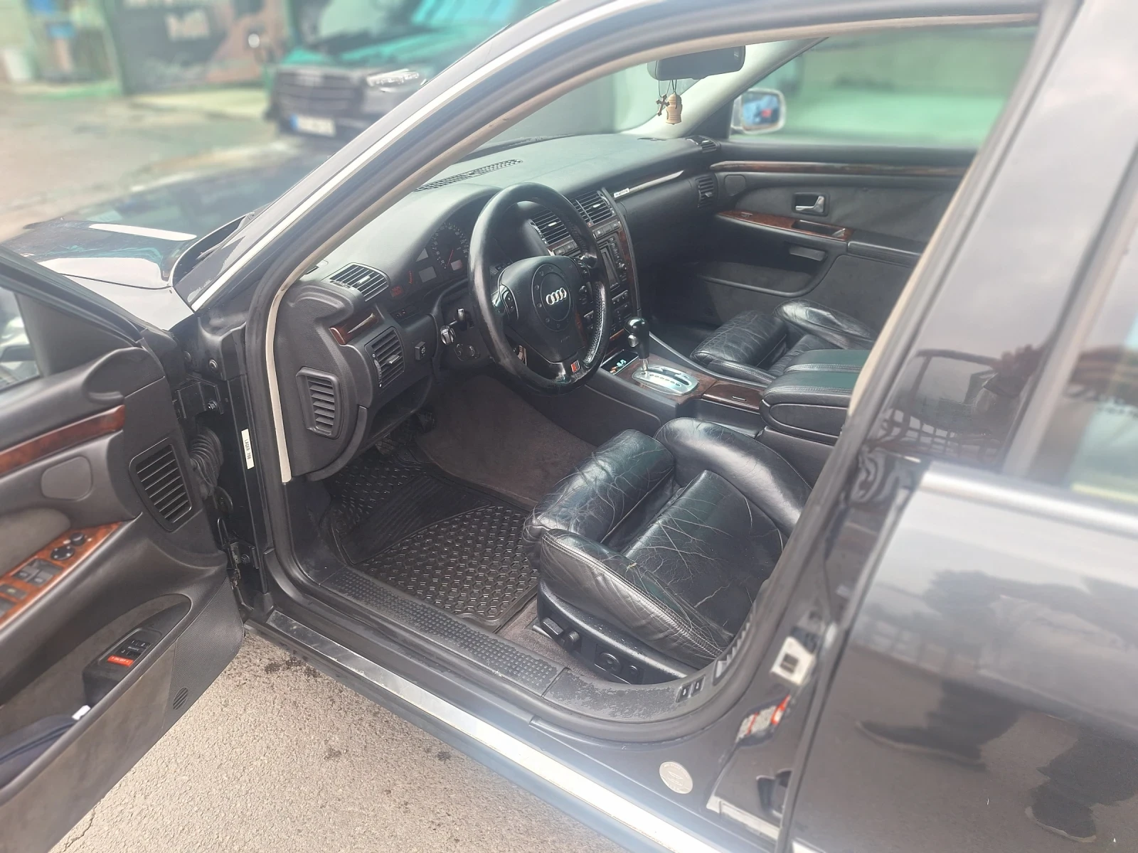 Audi A8 4.2 310кс, куатро - изображение 7
