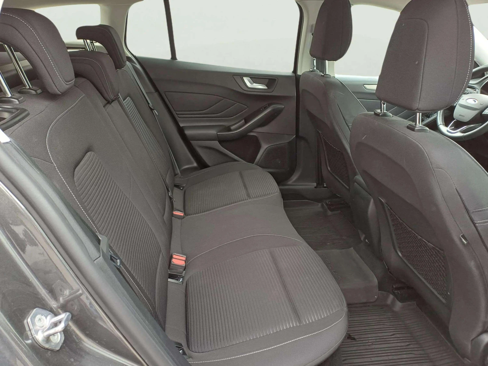 Ford Focus 1.0 EcoBoost - изображение 10