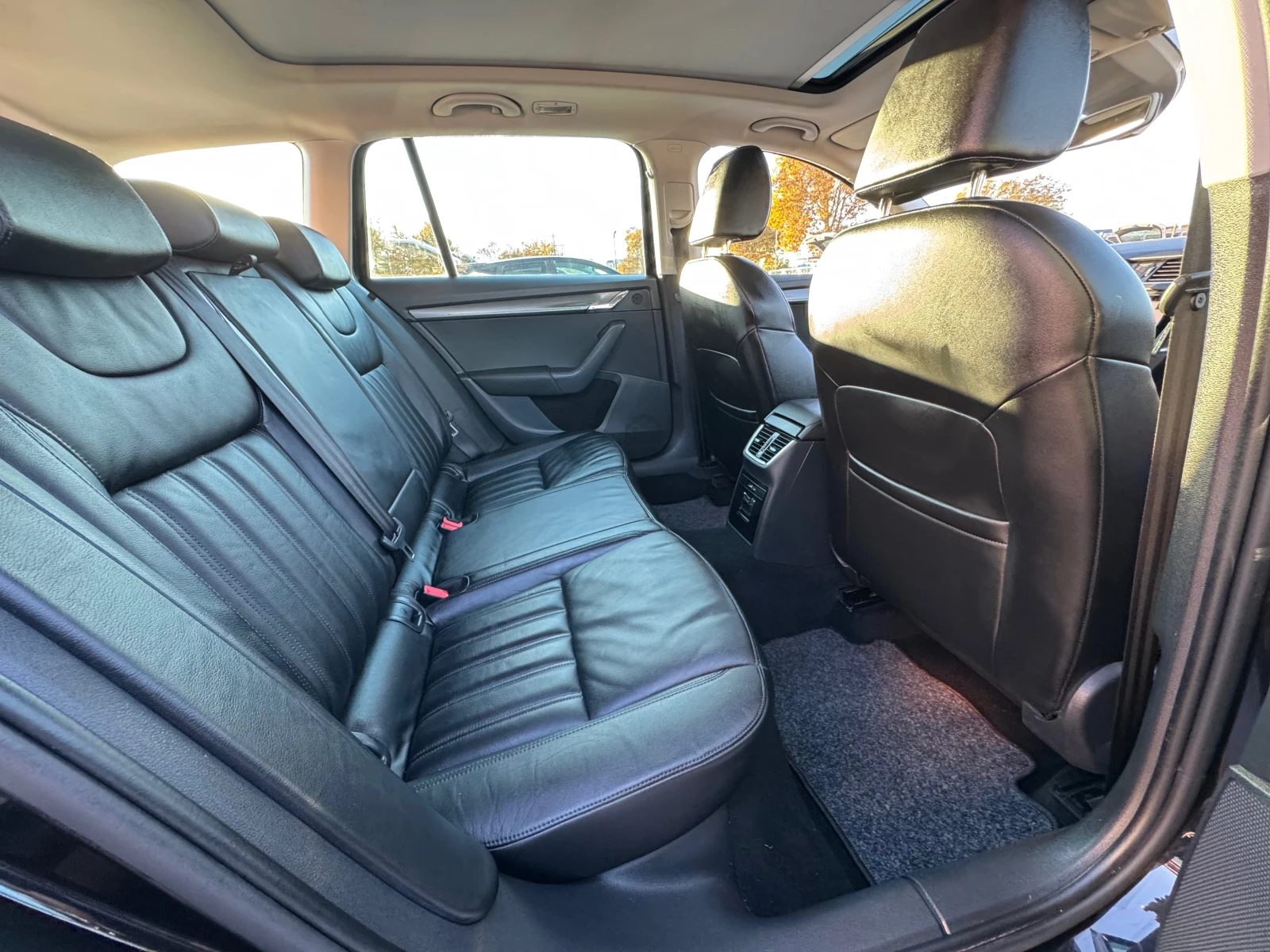 Skoda Octavia 2.0-TDI KEYLESS-FUL LED | Mobile.bg   15