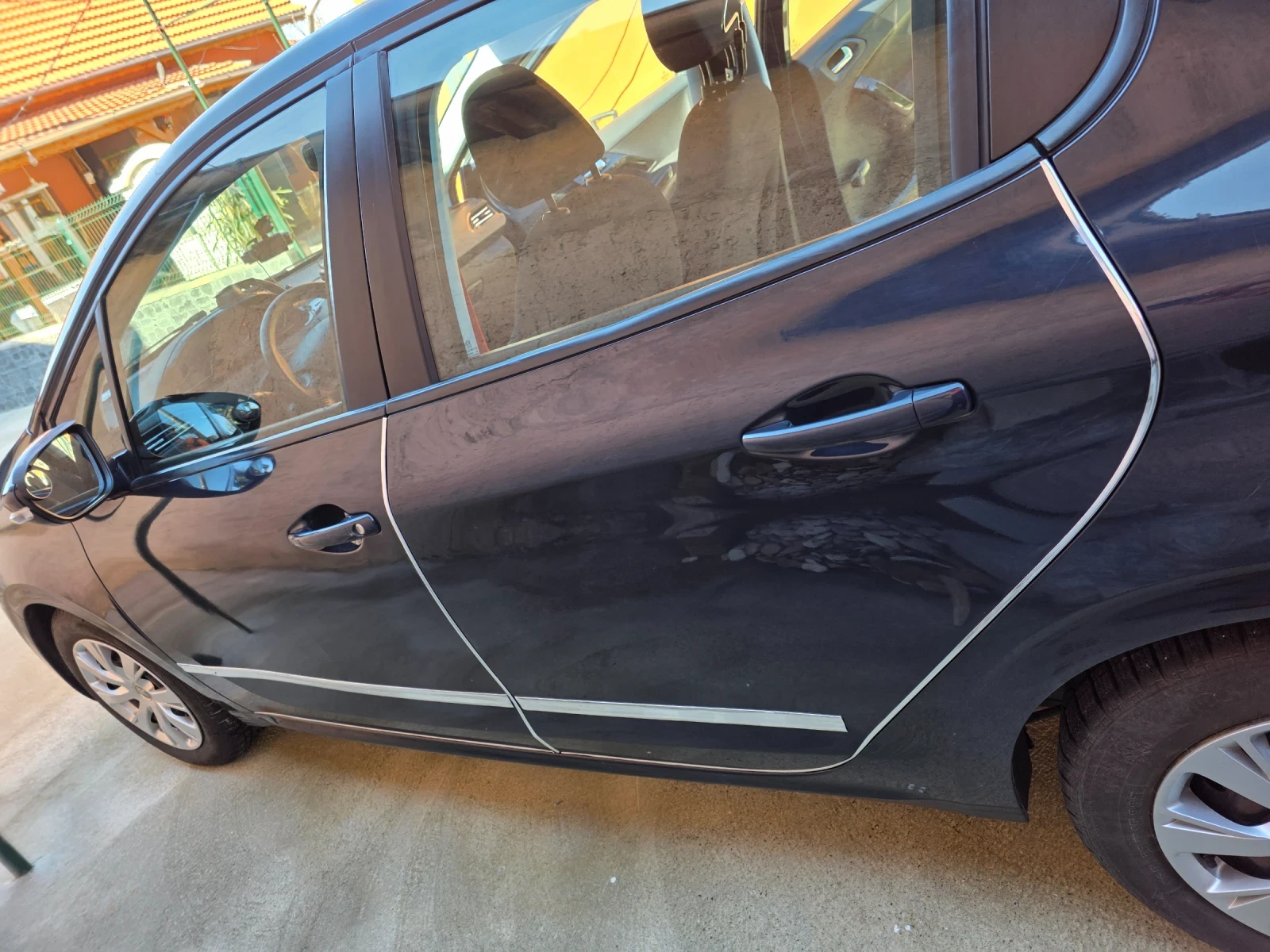 Peugeot 208 1400, снимка 11 - Автомобили и джипове - 53221172