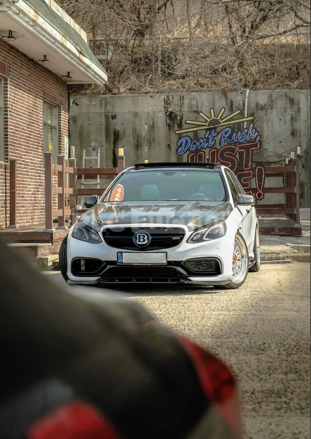 Mercedes-Benz E 63 AMG TIFFANY САЛОН/BRABUS 700 PACKAGE/FACELIFT RETROFIT, снимка 9 - Автомобили и джипове - 54121652