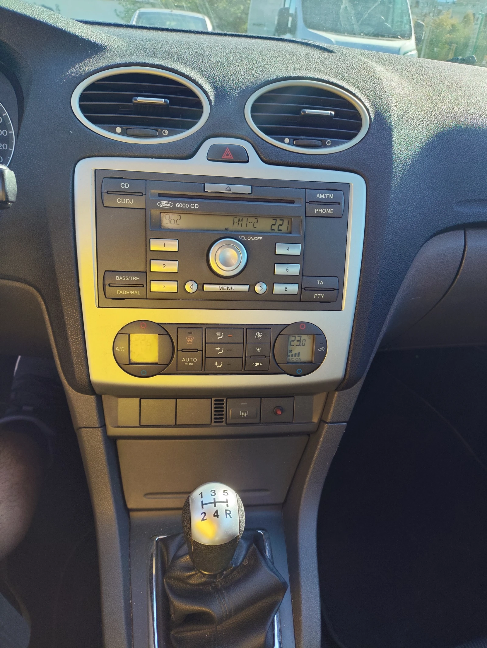 Ford Focus Mk2 1.6 TDCi, 116 �.�., ������� | Mobile.bg � ����������� 10