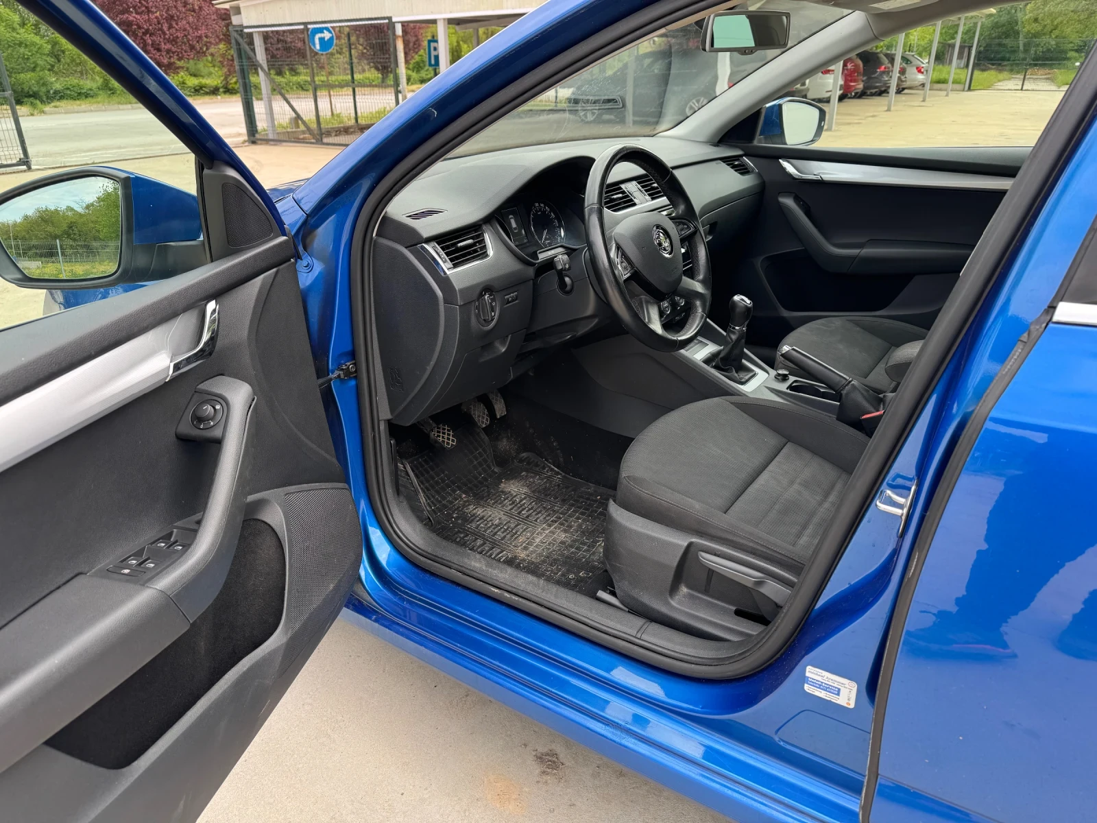 Skoda Octavia * 2.0TDI* 150ks* 4x4* NAVI* , снимка 13 - Автомобили и джипове - 54389281