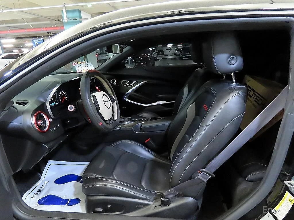Chevrolet Camaro 6.2 SS V8* ZL1 PACK* BOSE* HEAD-UP* ГЕНЕРАЦИЯ* , снимка 7 - Автомобили и джипове - 54623164