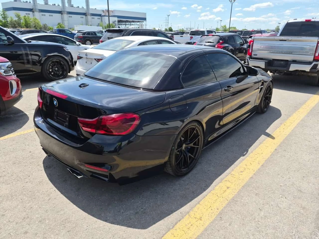 BMW M4 * АВТОКРЕДИТ БЕЗ ПЪРВОНАЧАЛНА ВНОСКА* , снимка 3 - Автомобили и джипове - 54788358