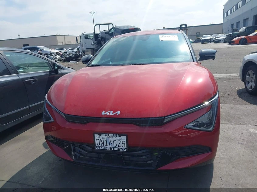 Kia EV6 Wind, снимка 12 - Автомобили и джипове - 55127042