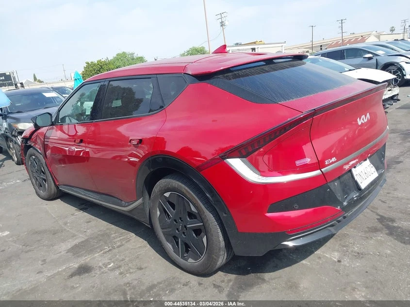 Kia EV6 Wind, снимка 3 - Автомобили и джипове - 55127042