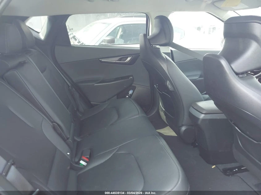 Kia EV6 Wind, снимка 8 - Автомобили и джипове - 55127042
