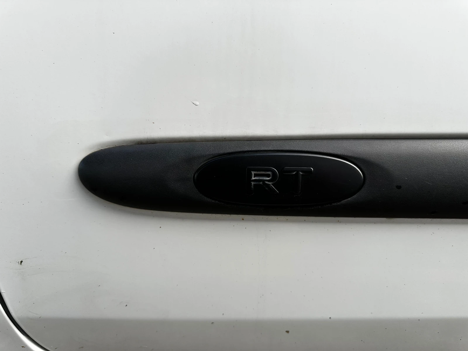 Renault Clio 1.2 Бензин, снимка 11 - Автомобили и джипове - 55411659