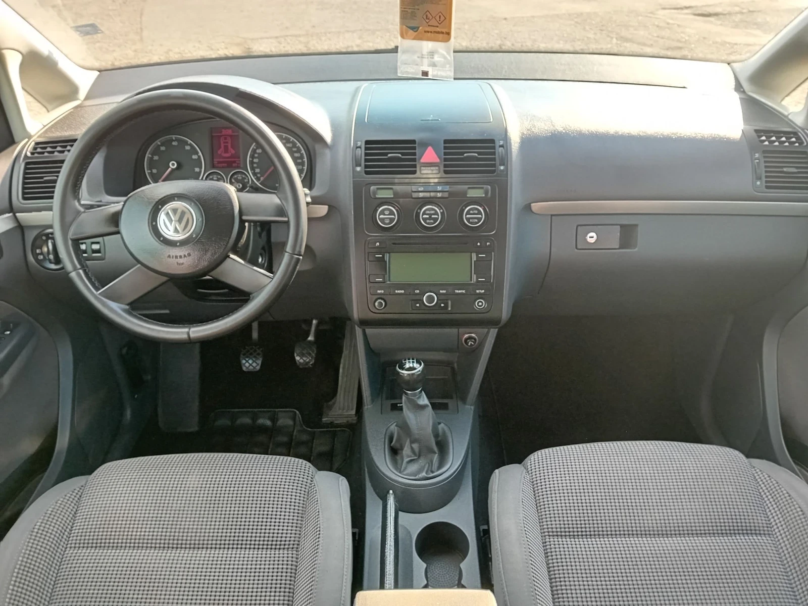 VW Touran, снимка 9 - Автомобили и джипове - 55604297