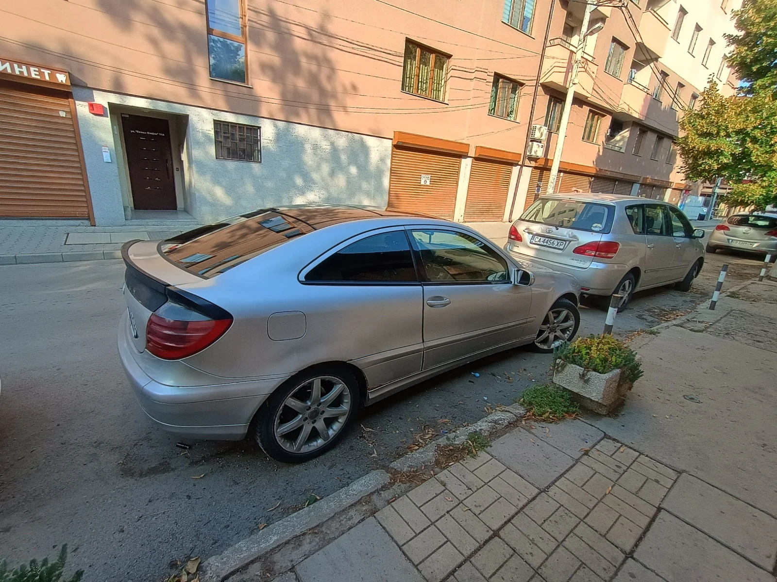 Mercedes-Benz C 220, снимка 2 - Автомобили и джипове - 55808983