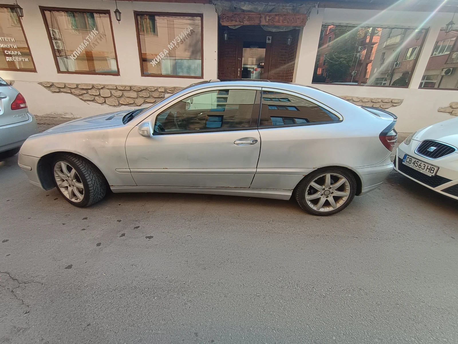 Mercedes-Benz C 220, снимка 4 - Автомобили и джипове - 55808983