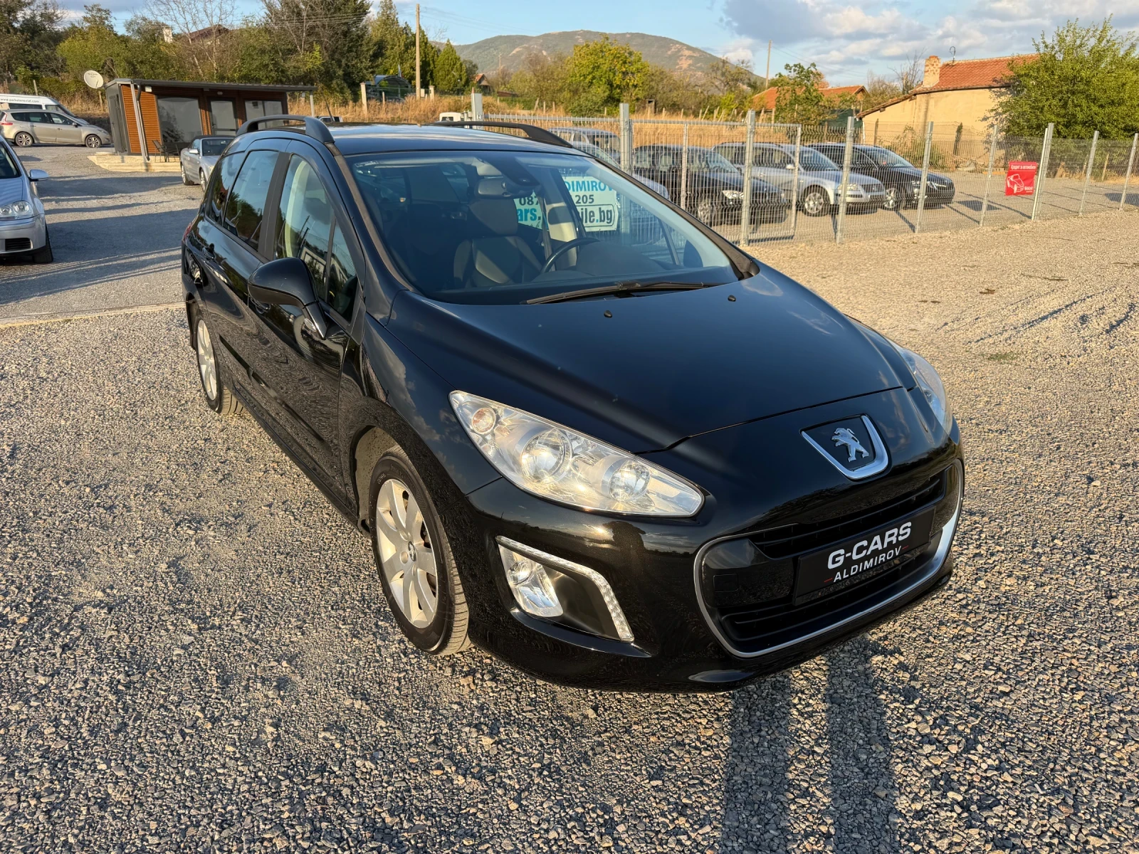 Peugeot 308 1, 6 КАТО НОВА