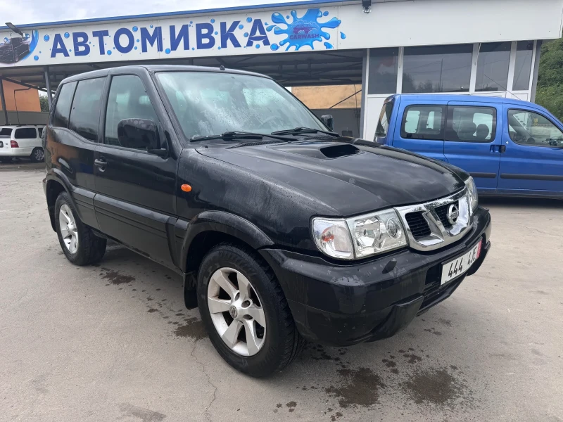 Nissan Terrano Hard top, снимка 3 - Автомобили и джипове - 47084655