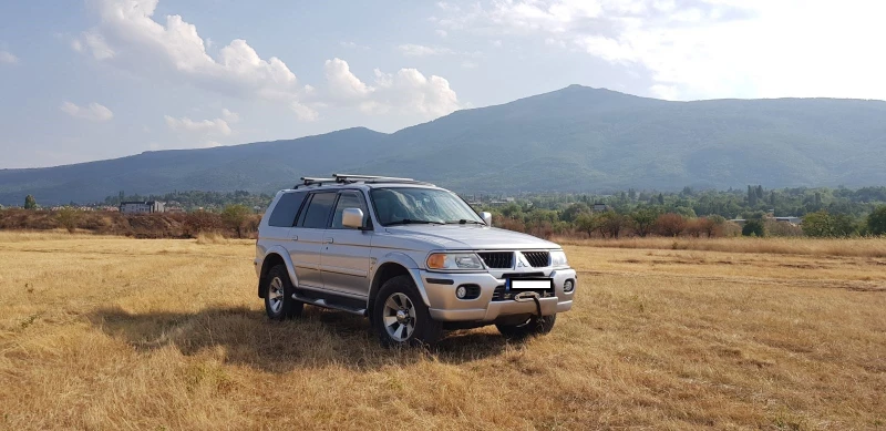 Mitsubishi Pajero sport, снимка 2 - Автомобили и джипове - 49377064