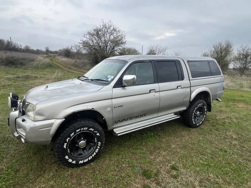 Mitsubishi L200, снимка 2 - Автомобили и джипове - 52907273