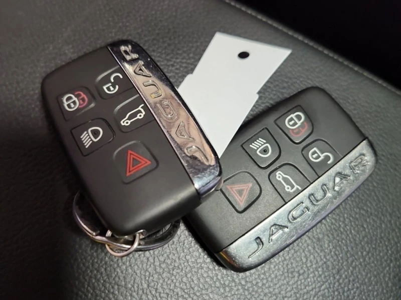 Jaguar F-PACE * PREMIUM * CARFAX * , снимка 8 - Автомобили и джипове - 53187095