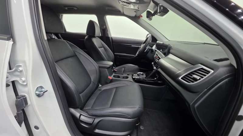 Kia Seltos 2.0 2WD PRESTIGE, снимка 9 - Автомобили и джипове - 53242517