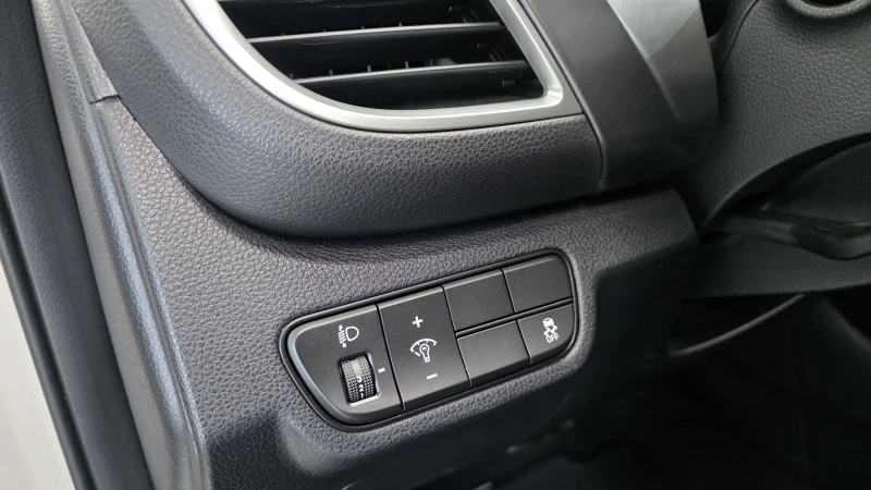 Kia Seltos 2.0 2WD PRESTIGE, снимка 12 - Автомобили и джипове - 53242517