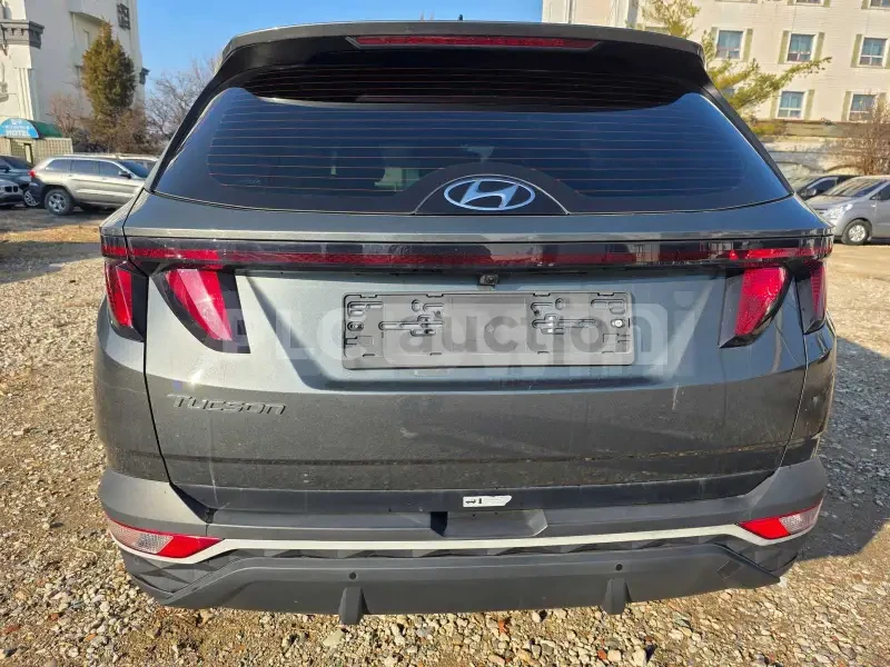 Hyundai Tucson 2.0 CRDI/ОБДУХВАНЕ/DISTRONIC/ВКЛЮЧЕН ТЕХНОТЕСТ, снимка 6 - Автомобили и джипове - 54208895