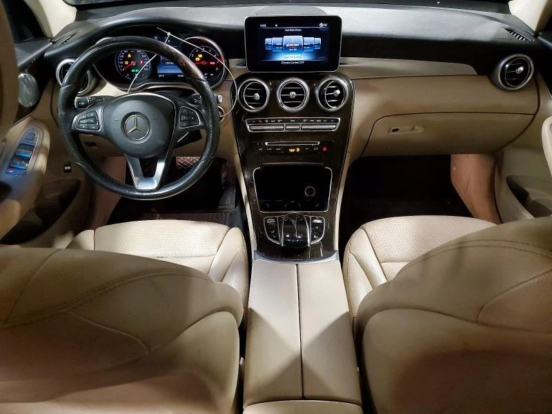 Mercedes-Benz GLC 300, снимка 8 - Автомобили и джипове - 54737113