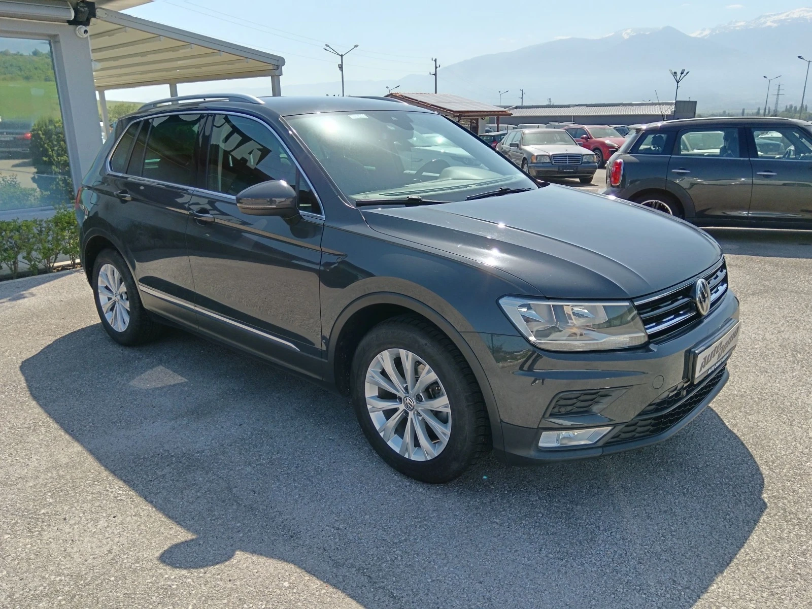 VW Tiguan 2.0TDI  - изображение 3