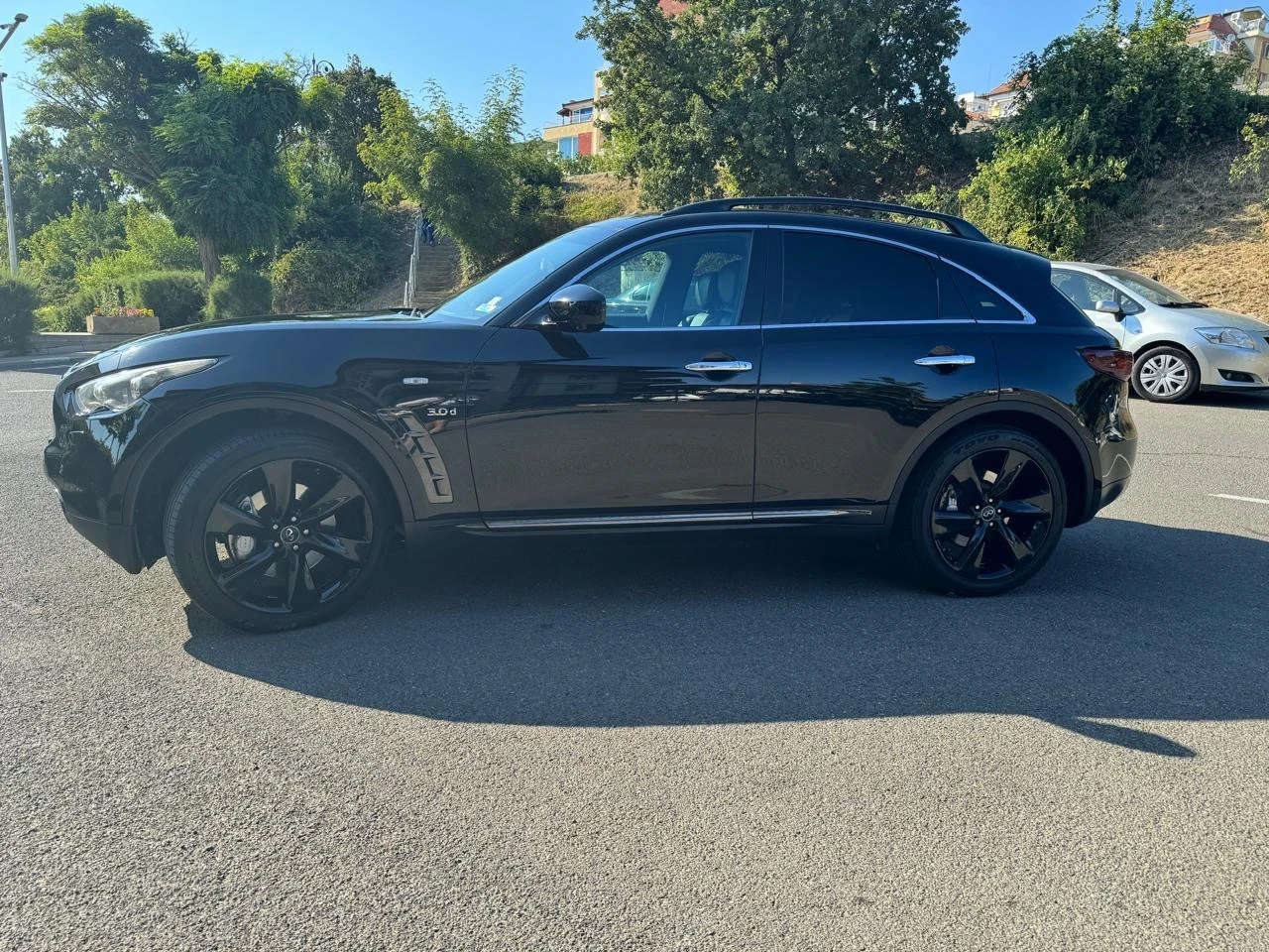 Infiniti QX70  - изображение 8